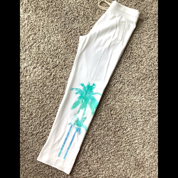 🐠 NWOT Victoria’s Secret Fleece Set 🐠 - Picture 9 of 13